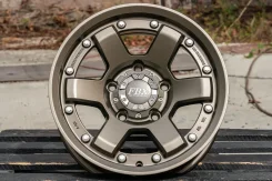 FBX. 6.0x16", 5x139.7, ET-5, �� 108,1���. ����