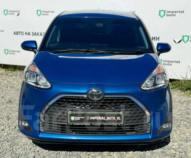 Toyota Sienta. �������, ��������, 1.5 (109��.�.), ������, 121 000����. �� ����