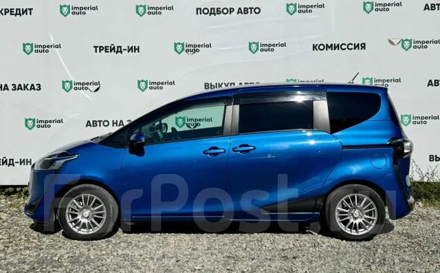 Toyota Sienta. �������, ��������, 1.5 (109��.�.), ������, 121 000����. �� ����