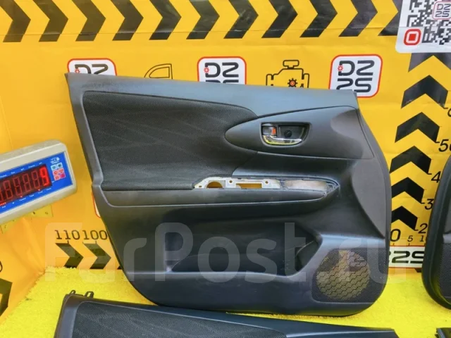 ������� ������ Toyota WISH 2012 6761068230 ZGE20W 2Zrfae 6761068230 ����
