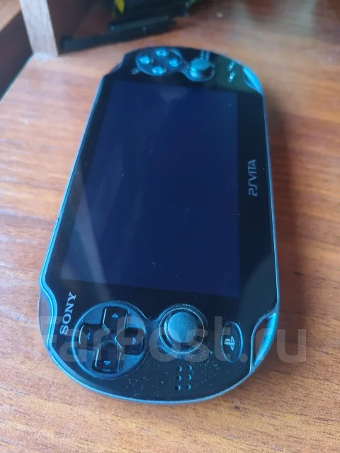 Sony PlayStation Vita ����