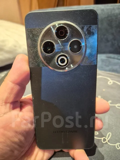 Tecno Spark 30. �����, 256 �� ����