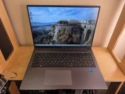 Honor MagicBook X 16. 16", 2����, ��� 16 ��, ���� 512���, WiFi: 1, Bluetooth: 1, ����������� �� 7��. ����