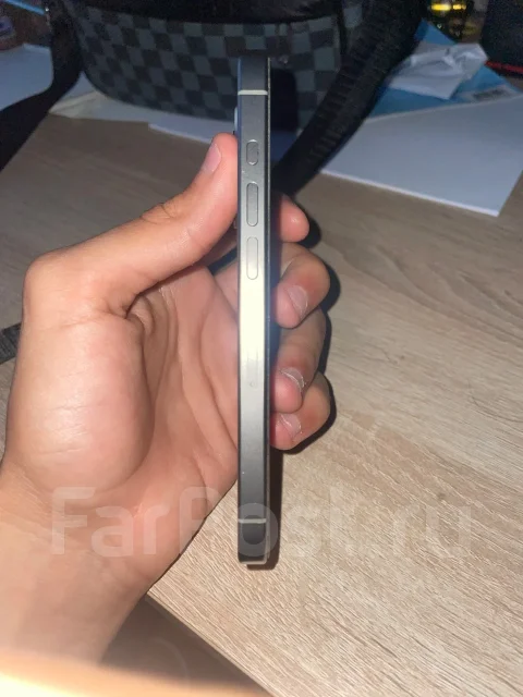Apple iPhone 15 Pro. �/�, 128 ��, �������, 4G LTE ����