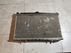 �������� ���������� Nissan Bluebird U13 (1991�1997) 214600E200 214600E200 ����
