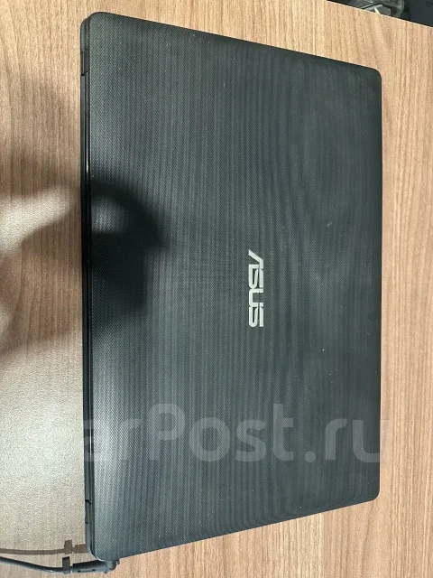 Asus F552CL. 15.6", 1,8����, ��� 4 ��, ���� 240���, WiFi: 1, Bluetooth: 1, ����������� �� 1��. ����