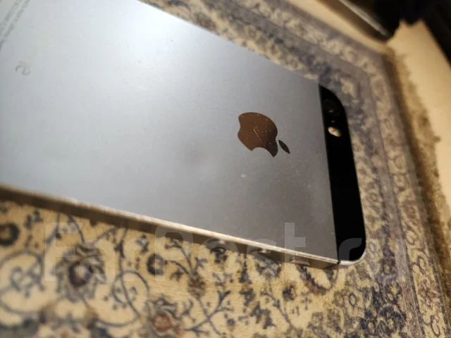 Apple iPhone 5s. �/�, 64 ��, �����������, ������, 3G, 4G LTE ����