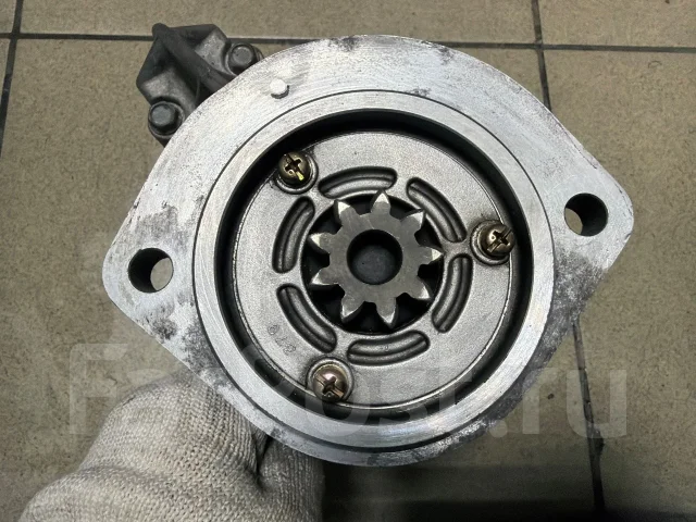 ������� Nissan 233001W400 ����