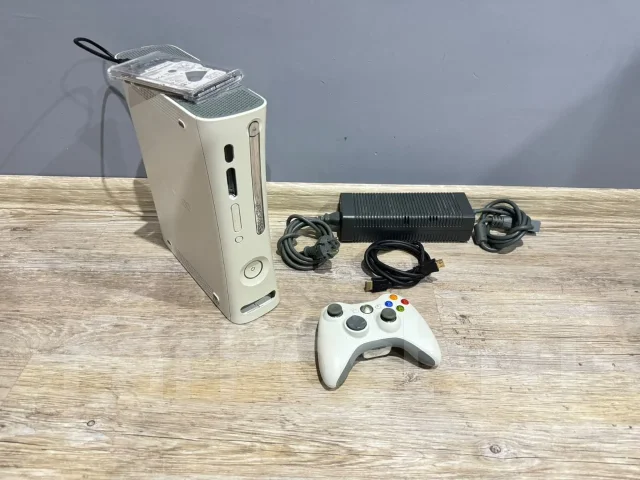 Microsoft Xbox 360 ����