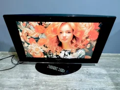 Samsung. LCD (��) ����