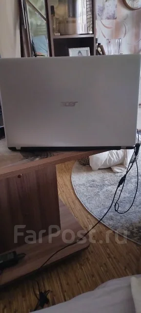 Acer Aspire V5-551. 15.6", 1,6����, ��� 4 ��, ���� 500���, WiFi: 1, Bluetooth: 1, ����������� �� 1��. ����