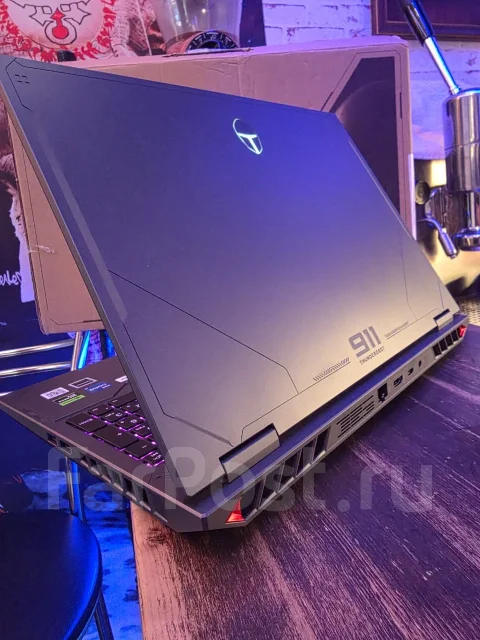 Thunderobot Gravity 16 Max. 16", ��� 16 ��, ���� 1 024���, WiFi: 1, Bluetooth: 1, ����������� �� 5��. ����