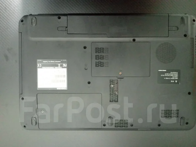 Toshiba Satellite. 15.6", 1,6����, ��� 8 ��, ���� 500���, WiFi: 1, ����������� �� 12��. ����