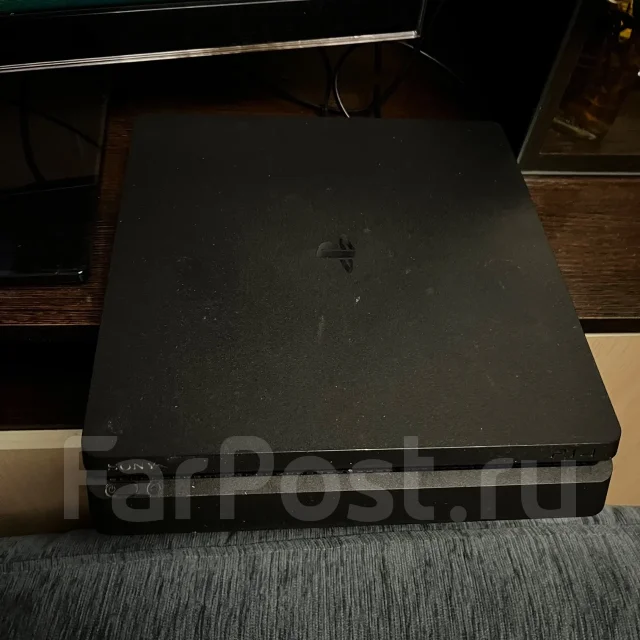 Sony PlayStation 4 Slim ����