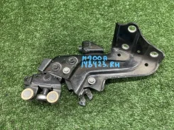 ����� ���������� ����� Toyota TANK 2017/12 68350B2010 M900A 1KR-FE, ������ 68350B2010 ����