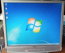 Asus. 19", ���������� �� (LCD, LED, QLED) ����