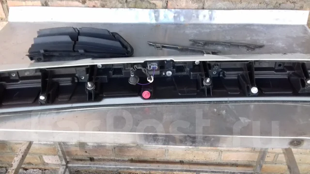Toyota RAV4 ����