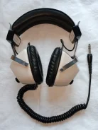 Akai ����