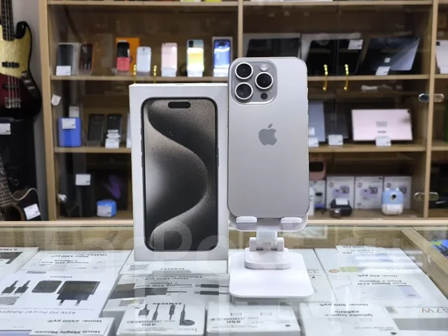 Apple iPhone 15 Pro. �/�, 256 �� ����