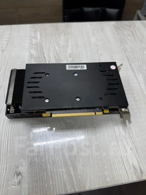 Radeon RX 580 ����