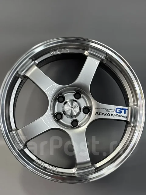 Advan Racing GT. 8.5x19", 5x112, ET38, �� 66,6���. ����