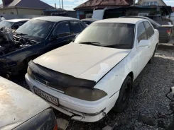 Toyota Camry ����