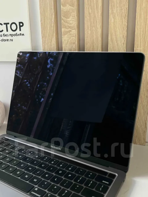 Apple MacBook Pro 13 2020 Late. 13.3", ��� 16 ��, ���� 512���, WiFi: 1, Bluetooth: 1, ����������� �� 12��. ����
