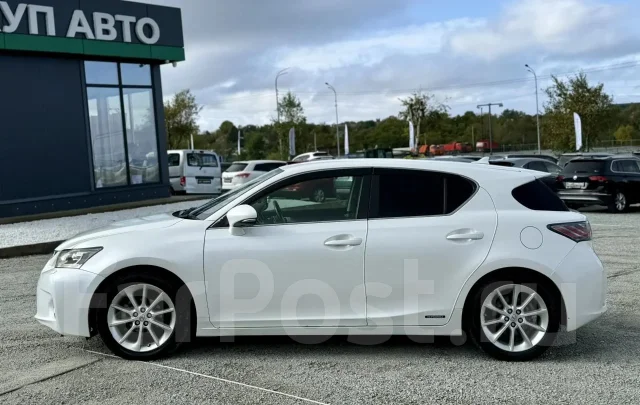 Lexus CT200h. �������, ��������, 1.8 (99��.�.), ������, 184 000����. �� ����