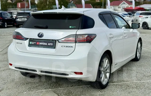 Lexus CT200h. �������, ��������, 1.8 (99��.�.), ������, 184 000����. �� ����