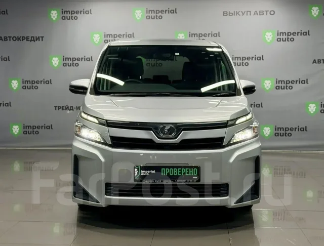 Toyota Voxy. �������, ��������, 2.0 (152��.�.), ������, 55 000����. �� ����
