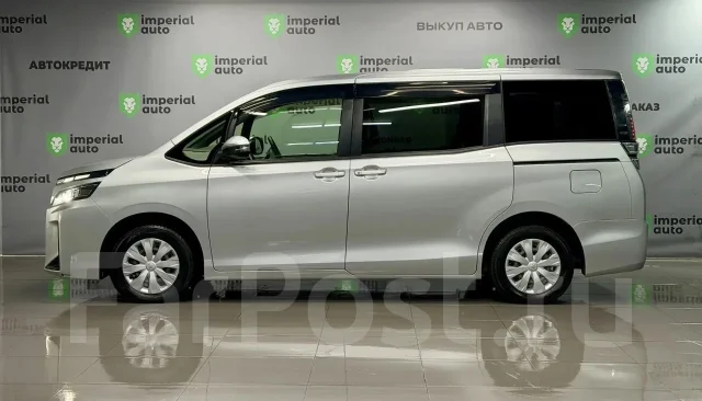 Toyota Voxy. �������, ��������, 2.0 (152��.�.), ������, 55 000����. �� ����