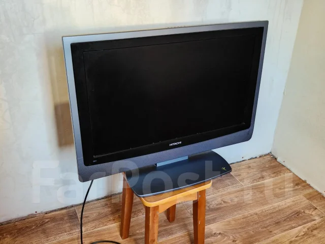 Hitachi. LCD (��) ����
