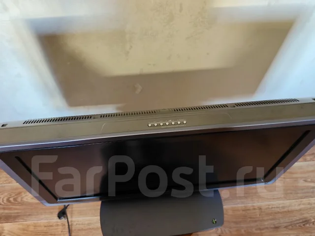 Hitachi. LCD (��) ����