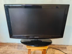 Samsung LE32R81B. LCD (��) ����