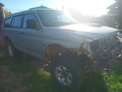 Mitsubishi Pajero Sport ����