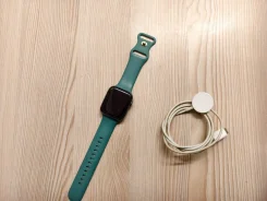 Apple Watch SE. GPS, NFC, IP68 ����