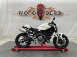 Ducati Monster 696