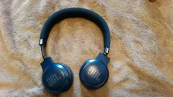 JBL Live 460NC ����
