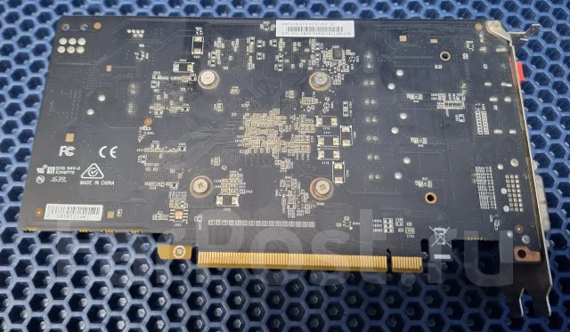 GeForce GTX 1050 ����