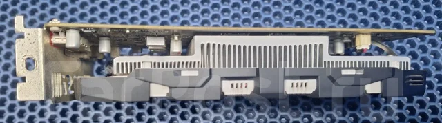 GeForce GTX 1050 ����