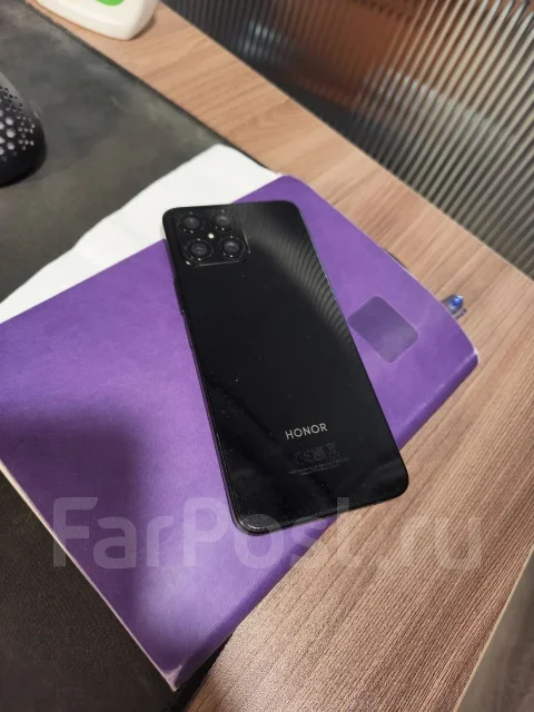 Honor X8. �/�, 128 ��, ������, 3G, 4G LTE, Dual-SIM, NFC, ������� ������� ����