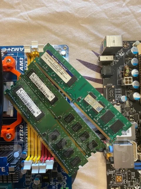 Socket AM2+ ����