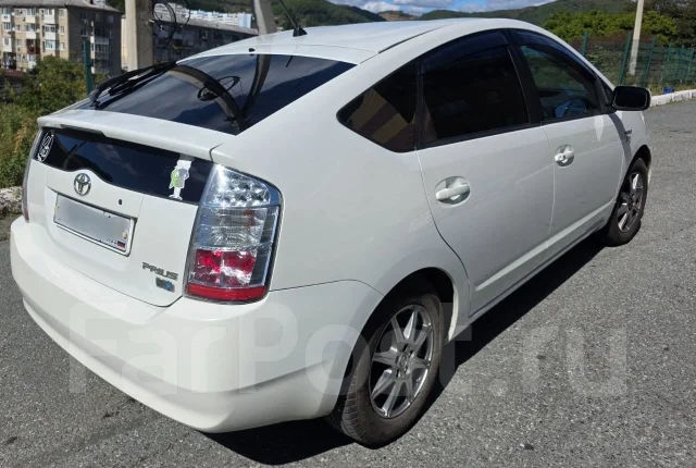 Toyota Prius. ��������, ��������, 1.5 (77��.�.), ������, 253 000����. �� ����
