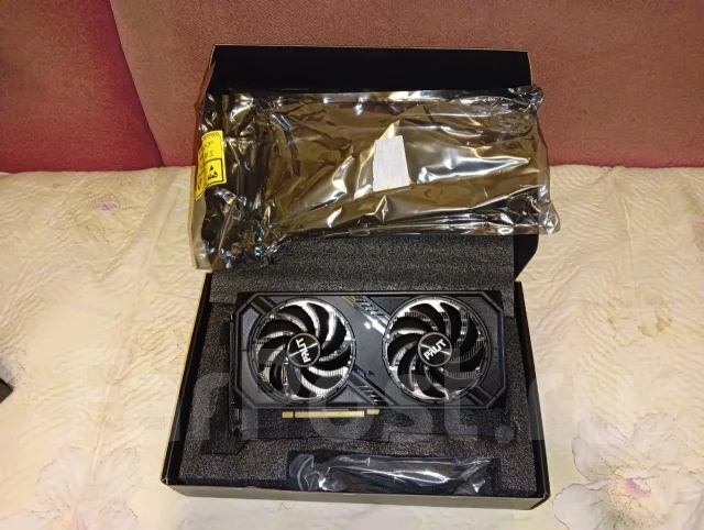 GeForce RTX 4070 SUPER ����