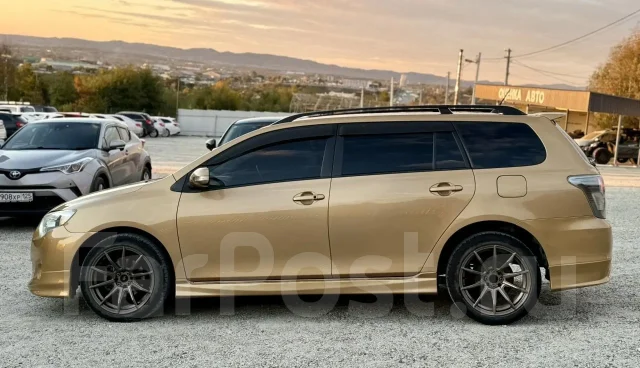 Toyota Corolla Fielder. �������, ��������, 1.8 (136��.�.), ������, 223 000����. �� ����