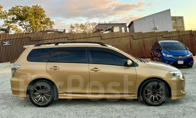 Toyota Corolla Fielder. �������, ��������, 1.8 (136��.�.), ������, 223 000����. �� ����