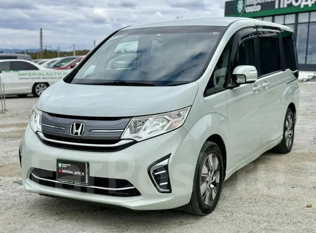 Honda Stepwgn. �������, ��������, 1.5 (150��.�.), ������, 125 000����. �� ����