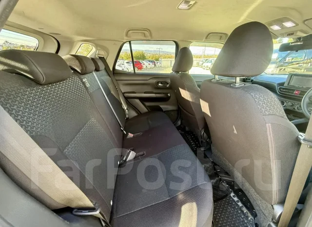Toyota Raize. �������, ��������, 1.0 (98��.�.), ������, 88 000����. �� ����