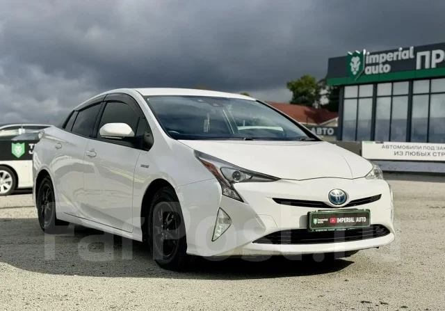 Toyota Prius. �������, 4wd, 1.8 (98��.�.), ������, 212 000����. �� ����