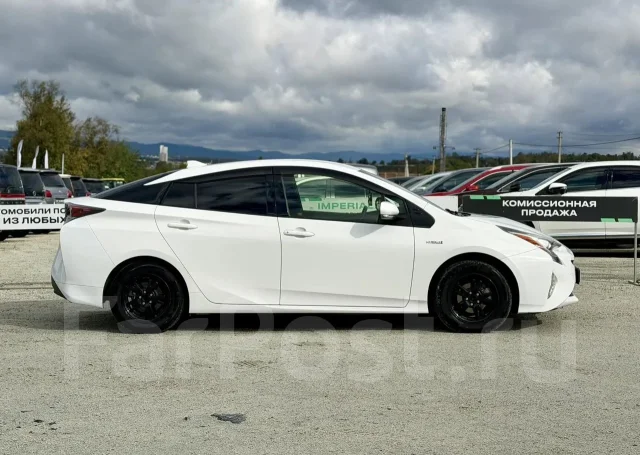 Toyota Prius. �������, 4wd, 1.8 (98��.�.), ������, 212 000����. �� ����
